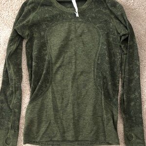 Lululemon top- Swiftly tech long sleeve crew